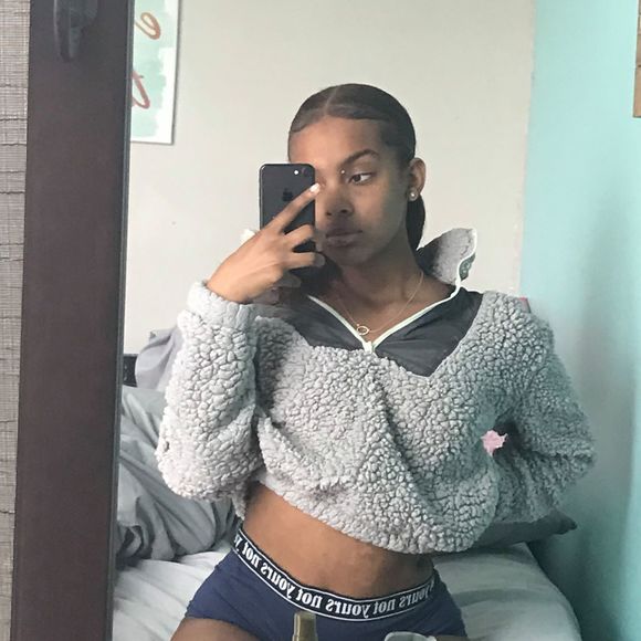 Meet your Posher, Aryana - Picture 1 of 1